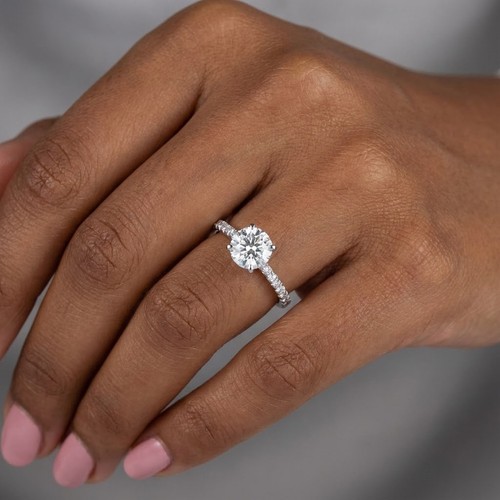 Anello fidanzamento pietra - di,