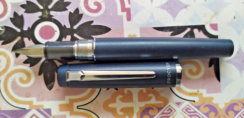Platinum procyon penna - platinum,